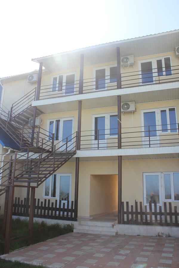 Sun Joy Hotel Sanzhiyka Exterior photo