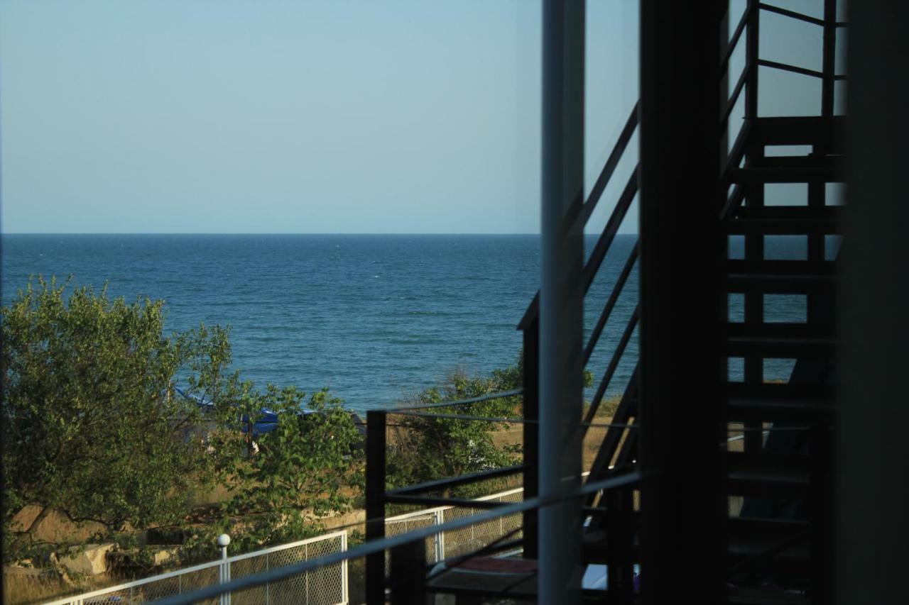 Sun Joy Hotel Sanzhiyka Exterior photo