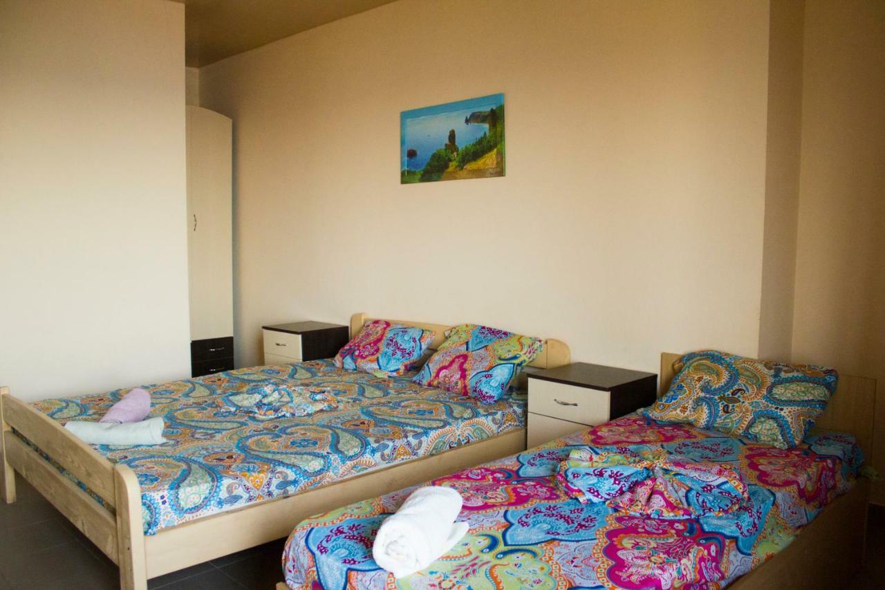 Sun Joy Hotel Sanzhiyka Exterior photo