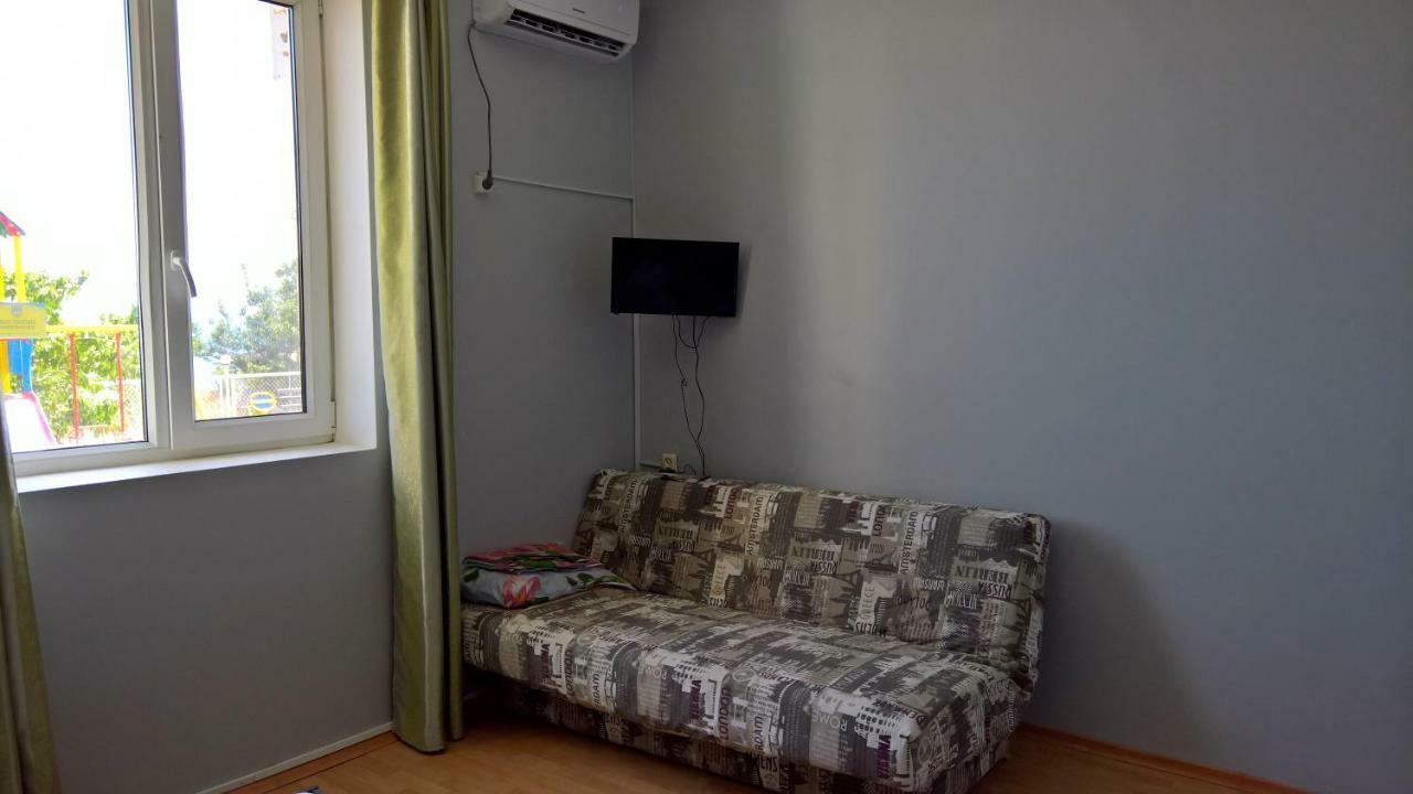Sun Joy Hotel Sanzhiyka Exterior photo